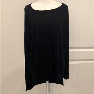 Lululemon Women’s Black Long Sleeve Sweater